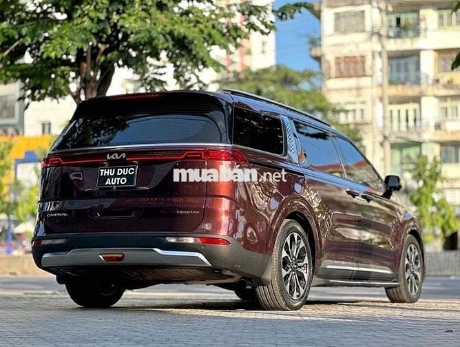 KIA CARNIVAL 2.2D SIGNATURE 2022 Số Tự Động Đỏ mận