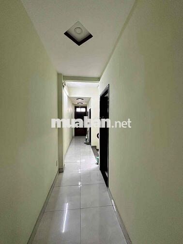 Nhà 3 tầng kiên cố. Dtxd 249 m2. đường Bầu Năng 7.