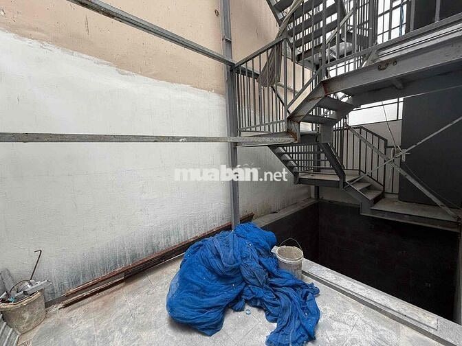 MẶT BẰNG KINH DOANH ĐA NGÀNH NGHỀ, 1 TRỆT 1 LẦU 200M2 NGAY SÁT UFM Q7