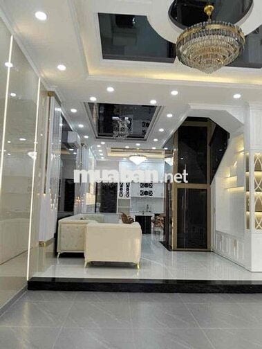 Nhà đẹp- thang máy-gần quận 7 vừa ở vừa kinh doanh
