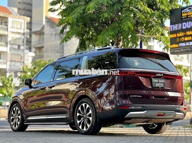 KIA CARNIVAL 2.2D SIGNATURE 2022 Số Tự Động Đỏ mận