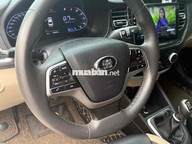 Hyundai Accent 2021 Số sàn Trắng 82000 km