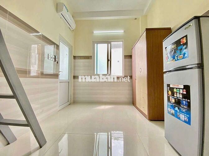 PHÒNG FULL NỘI THẤT CỬA SỔ TRỜI NGAY MẶT TIỀN LÊ VĂN THỌ