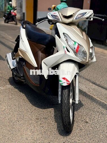 Yamaha Luvias GTX Trắng, Nâu