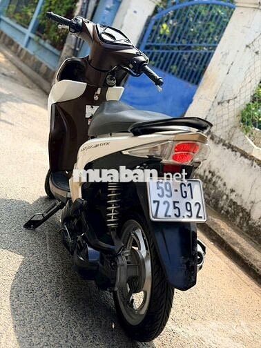 Yamaha Luvias GTX Trắng, Nâu