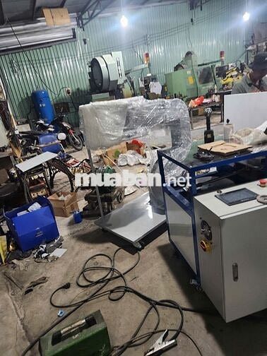 tuyể thợ hàn, phụ xưởng cơ khí