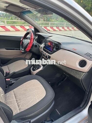 Hyundai i10 2014 Số sàn Bạc
