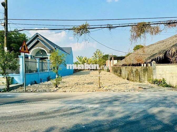 Bán gấp đất  An Long-TPHCM (phú giáo-BD cũ), DT: 1.018m2 giá chỉ 750tr
