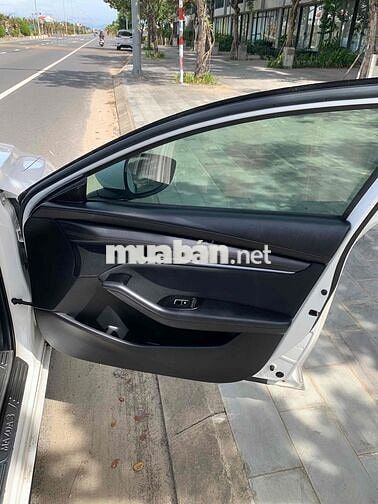Mazda 3 Delux 2020 Trắng Việt Nam