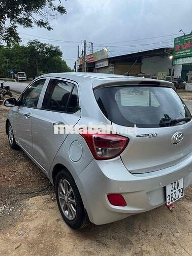 Hyundai i10 2014 Số sàn Bạc