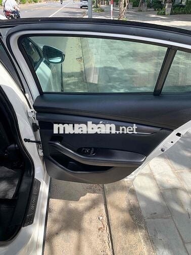 Mazda 3 Delux 2020 Trắng Việt Nam