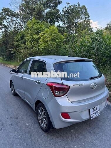 Hyundai i10 2014 Số sàn Bạc