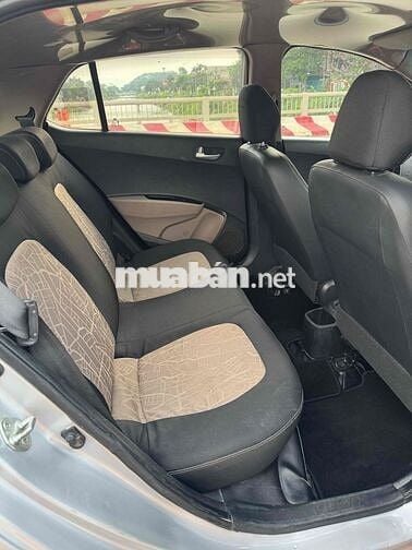 Hyundai i10 2014 Số sàn Bạc