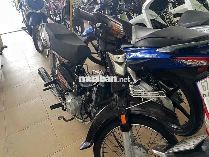 Honda Dream 2024 màu Đen