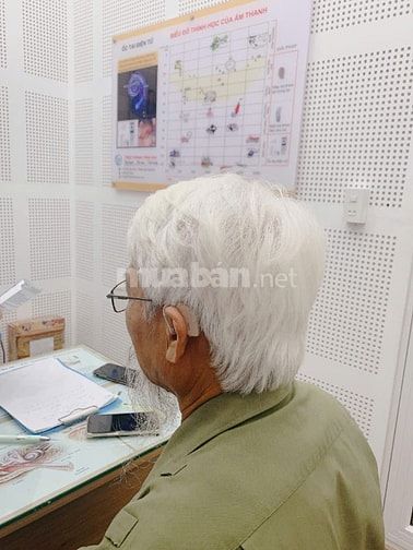 máy trợ thính món quà ý nghĩa dành tặng bác thương binh