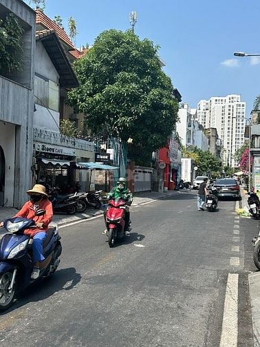 BÁN NHÀ MT SỐ 35 ĐẶNG DUNG PHƯỜNG TÂN ĐỊNH QUẬN 1 (94M2 SHR 33 TỶ)