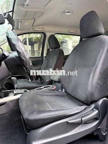 Nissan Navara EL 2019 2.5L 4x2 AT Đen
