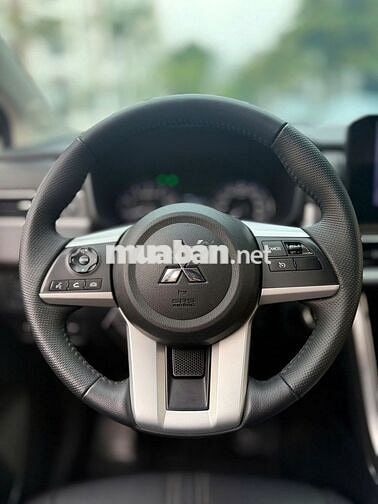 Mitsubishi Xpander Premium 1.5AT 2025 Trắng