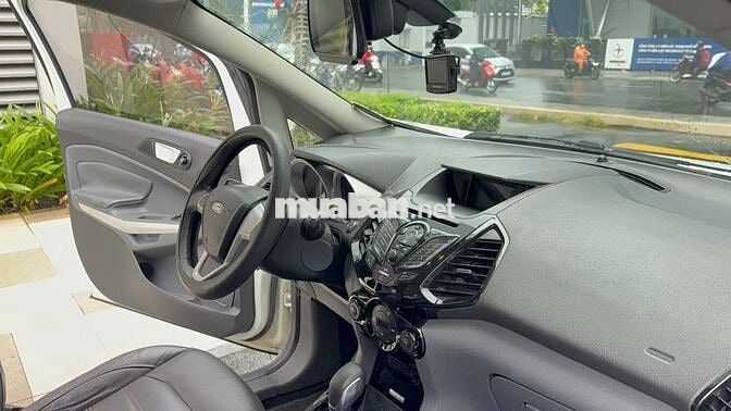 Ford Ecosport Titanium 2015 Trắng 111.900 KM