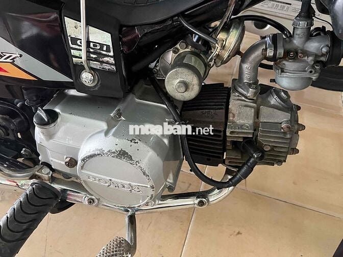 Honda Dream 2024 màu Đen