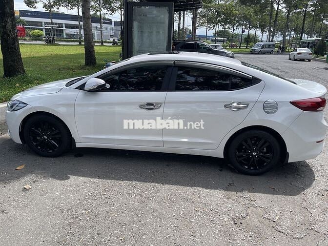 Hyundai Elantra 1.6 AT 2016 Trắng Tự động