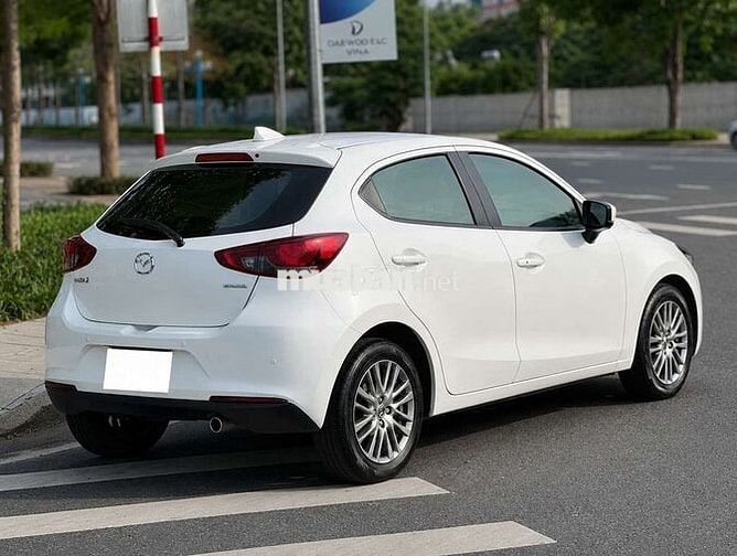 Mazda 2 Luxury Sport 2021 Trắng 5.5 vạn km