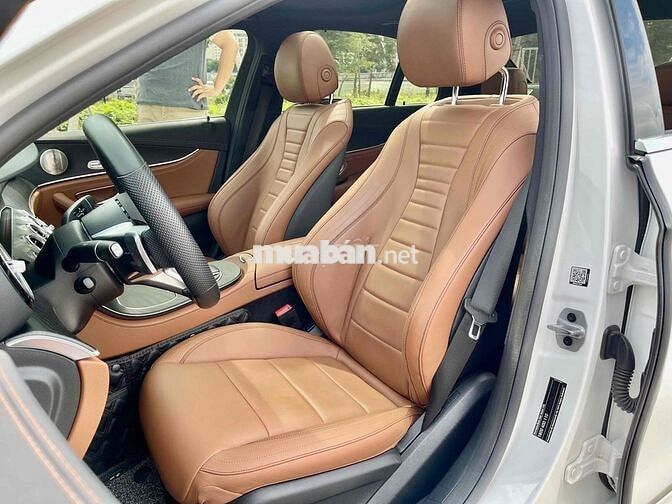 Mercedes-Benz E300 AMG 2022 Trắng 43.000 km