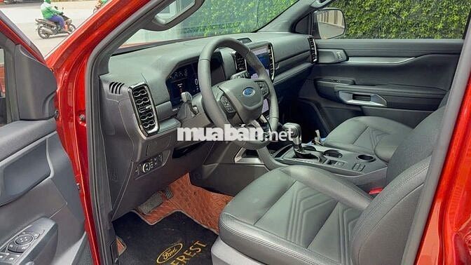 Ford Everest Titanium 2023 Đỏ 3429 KM