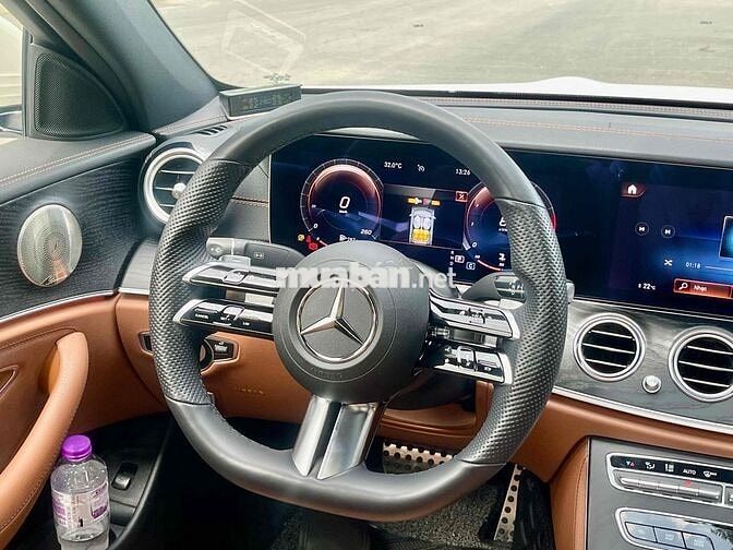 Mercedes-Benz E300 AMG 2022 Trắng 43.000 km