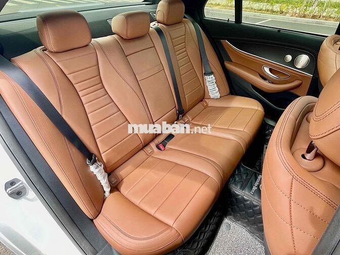 Mercedes-Benz E300 AMG 2022 Trắng 43.000 km