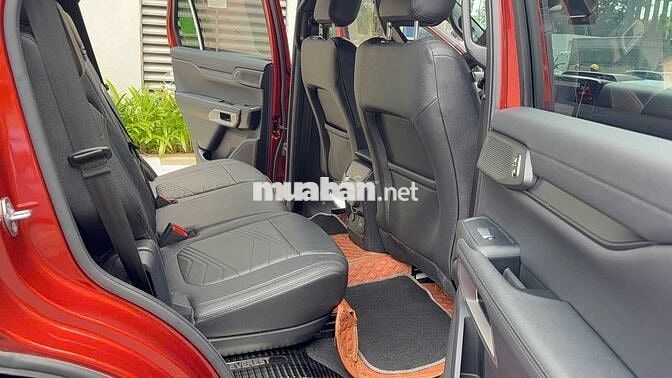 Ford Everest Titanium 2023 Đỏ 3429 KM