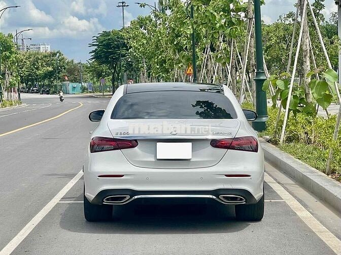 Mercedes-Benz E300 AMG 2022 Trắng 43.000 km