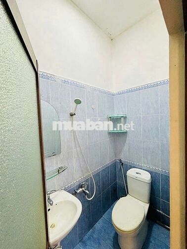 Phòng trọ rộng rãi full nội thất ngay sát khu sân bay, hẻm xe hơi