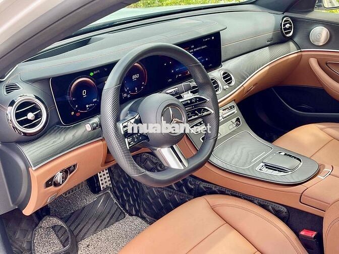 Mercedes-Benz E300 AMG 2022 Trắng 43.000 km