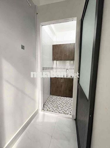 phòng 30m2 đường Nguyễn Đình Chiểu, P1, Q3