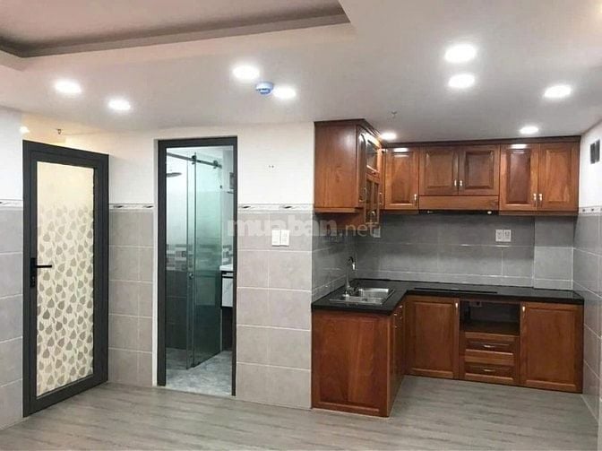 Cho thuê căn hộ cao cấp trong tòa nhà Phan Văn Hân, Bình Thạnh, đủ TN