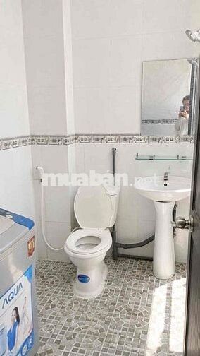 phòng 30m2 đường Nguyễn Đình Chiểu, P1, Q3