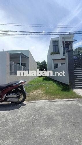 Bán đất mặt tiền gần chợ tương Bình hiệp