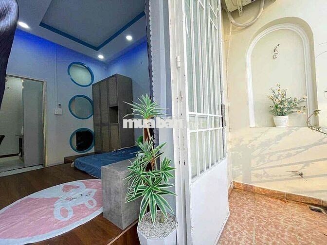 2PN RỘNG 50m2 CÓ BAN CÔNG SIÊU THOÁNG NGAY VÒNG XOAY DÂN CHỦ