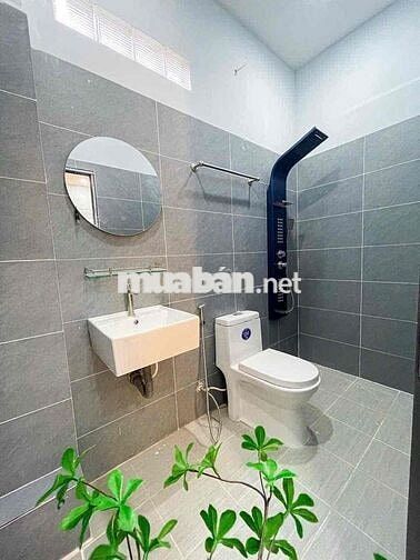 2PN RỘNG 50m2 CÓ BAN CÔNG SIÊU THOÁNG NGAY VÒNG XOAY DÂN CHỦ