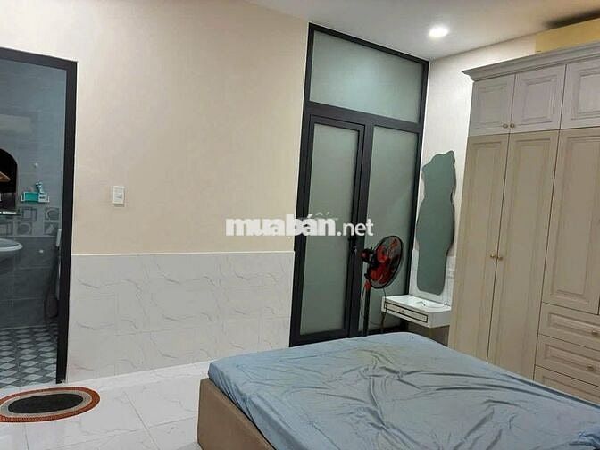 CHO THUÊ NHÀ MẶT TIỀN 7X26M, SÂN RỘNG - 4PN - TAM PHÚ - GẦN BV THỦ ĐỨC