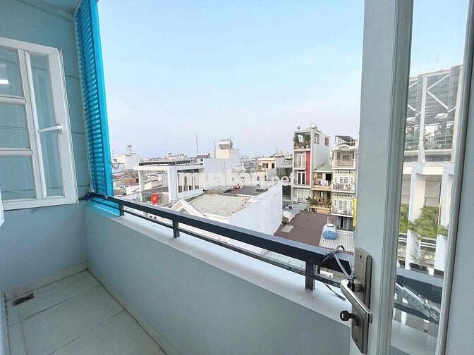 PHÒNG BANCOL TÁCH BẾP NÔI THẤT GẦN HUFLIT BA GIA CHỢ TÂN BÌNH