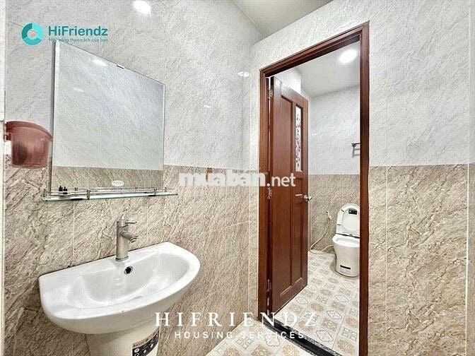 STUDIO / CỬA SỔ + BAN CÔNG / GẦN TRƯỜNG ĐẠI HỌC / FULL NỘI THẤT