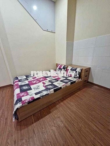 CHO THUÊ CĂN HỘ FULL NỘI THẤT, PHÒNG ĐẸP, CÓ  SÂN SAU, Ở NGAY