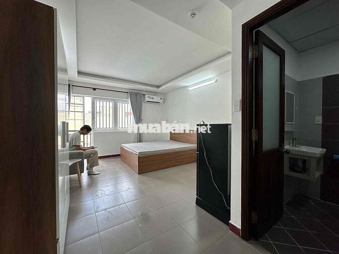Căn hộ 40m2 ban công full nội thất khu vực: Âu Cơ - Lạc Long Quân.