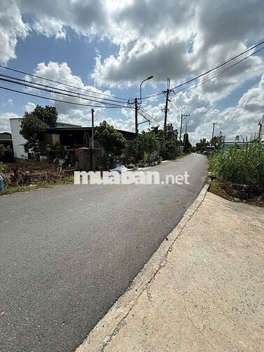 Chính chủ bán gấp miếng đất 157m2 , Tân Phú Trung, ngang 7 , SHR
