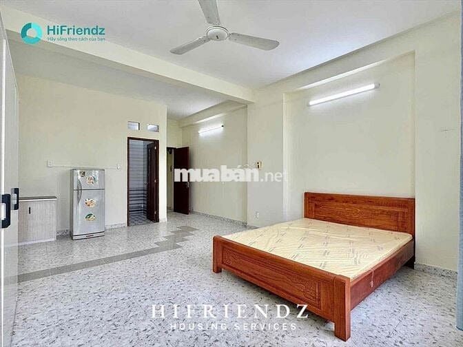 STUDIO / CỬA SỔ + BAN CÔNG / GẦN TRƯỜNG ĐẠI HỌC / FULL NỘI THẤT