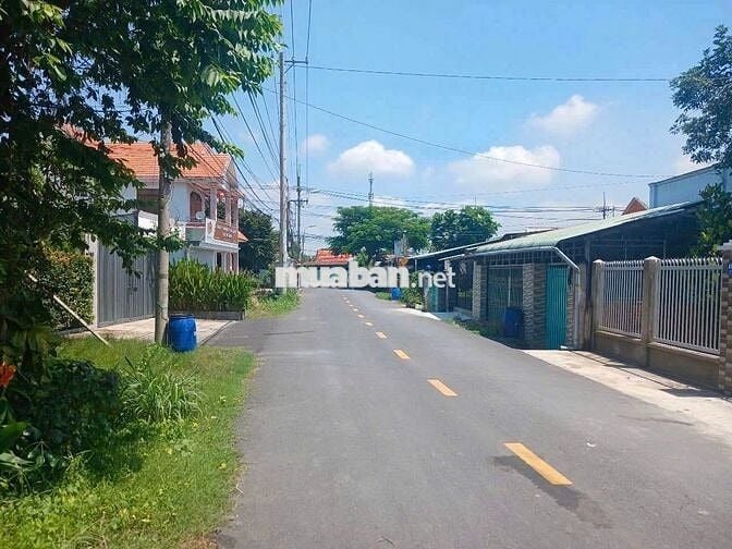 Bán lô đất 100m2 giá 900triệu đường Trung Lập Cách Uỷ Ban Thái Mỹ 1km
