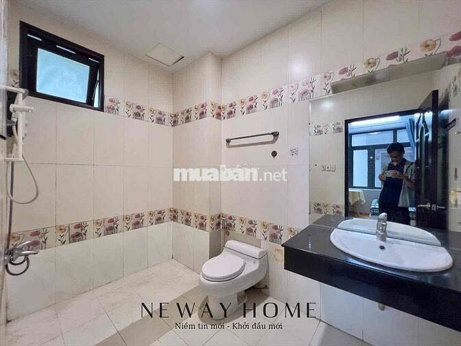 STUDIO CỬA SỔ TRỜI, FULL NỘI THẤT SÁT CẦU NGUYÊNC VĂN CỪ