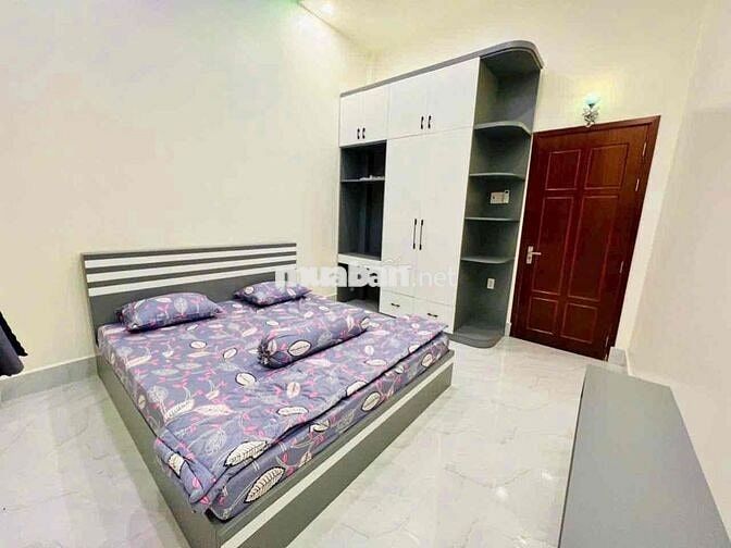 Cần chuyển nhượng lại một căn biệt thự mới full nội thất